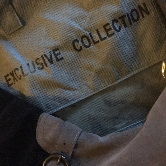 Women’s tall boots (make an offer) - Picture 4 of 4